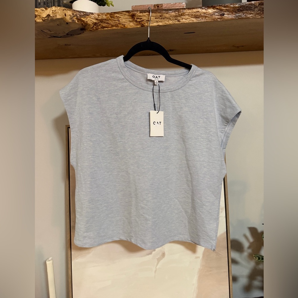 NWT Oat NT Women's Gray Sleeveless Crop Muscle Tee